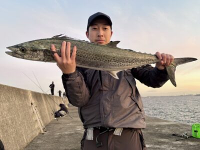 <p>田辺様　沖の北　マキマキサゴシSP 6:30頃に人生初のサワラ🎣　92cm㊗️</p>