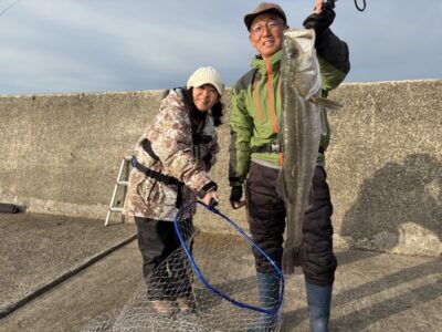 <p>山根様　沖の北   アジ飲ませでスズキ🎣タモ入れ係(失敗)→ひまわり様🌻</p>