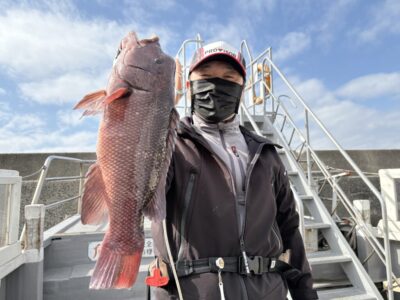 <p>❤️カブセ釣り仲間募集中です❤️</p><p>ハルヒサSP様　沖の北　カブセ釣りでカンダイ🎣　撮影後リリース🐟</p>