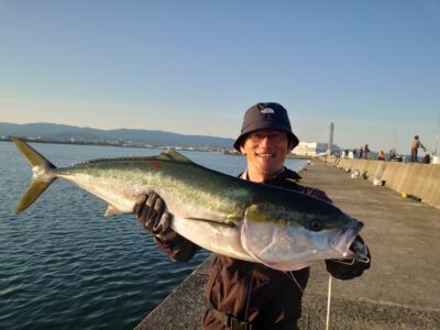 <p>森様　沖の北　セットアッパーでブリ94cm！5時頃、釣り開始2投目でヒット！</p><p>「本間さ〜ん！釣れたよ〜♪」とコメントいただきました。</p>