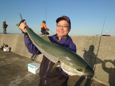 <p>ひさだこ様　沖の北　Gコンでブリ91cm！6時にヒット！</p><p>岸一での初ブリおめでとうございます♪</p>