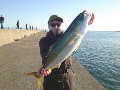 <p>ハイマウンテン様　沖の北先端　ショアジギでメジロ！</p>