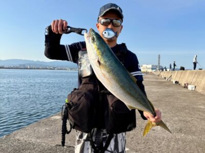 <p>名無し様　沖の北　6:30頃セットアッパー145でメジロ🎣　(タモ係=にったこ様)</p>