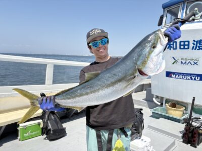 <p>吉田様　沖の北　12:30頃セットアッパーでブリ87cm🎣　</p>