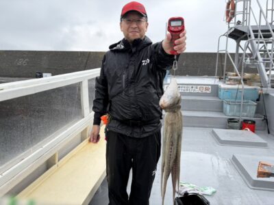 <p>中谷様　旧一文字カーブ内向き　タコエギ+イワシ油で大ダコ1.75kg🐙4時便で渡って2投目でヒット！</p>