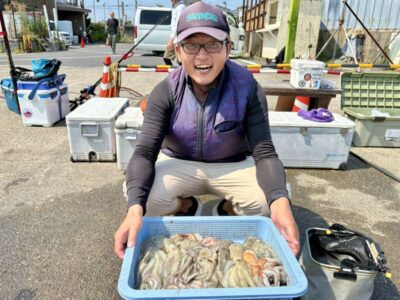 <p>継ぎ目の鉄人・西森様　沖の北　ケーソン継ぎ目を狙ってタコ22杯🐙今日は9時までと控えめで…。タナは中層〜底でバラバラとの事。</p><p>今日もきつい苦潮ではなかったんですが、ポツリポツリは拾えてました。根気よく打ち続ければ稼げます。でもけっこう大変です。</p>