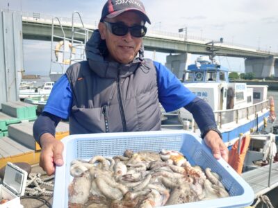 <p>かずや迷人様　旧一文字3番〜カーブ外向き　タコエギで新子〜良型タコ🐙</p>