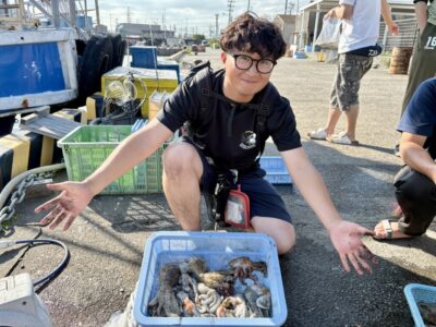 <p>コータマン様　旧一文字赤灯　タコエギ　出勤前に渡船してサクッとタコ12杯🐙　7:00便帰り</p>