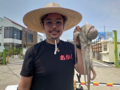 <p>わったこ様　沖の北内向き　タコエギで良型タコ900g🐙</p>