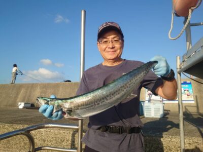 <p>久だこ様  沖の北  ウロコジグ（ブレード）でサワラ75cm！この後サワラ2本追加♪</p>