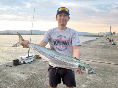 <p>横浜君  沖の北 セットアッパーでサワラ95cm！5時半頃にヒット！</p><p>この後7時頃にもう1つサワラかけるも針外れ…。</p>