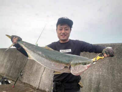 <p>⑨のこせがれ様  沖の北  セットアッパーでブリ83cm！6時40分にヒット！</p>