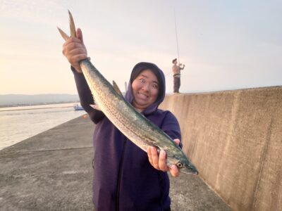 <p>沖の北先端付近 セットアッパーでサワラ！5時40分にヒット！</p>