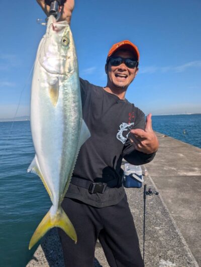 <p>🍣すし処むらた様  沖の北  飲ませ釣りでハマチとツバス2！9時〜10時にヒット！</p><p>メジロもかかったそうですが、目の前で針外れ…。</p>